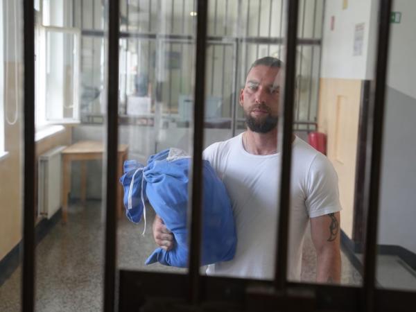 Projekcija filma Ko pridem ven s prilagoditvami za gluhe in naglušne