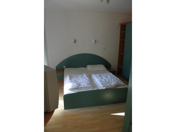 Apartma 1, 4 ležišča