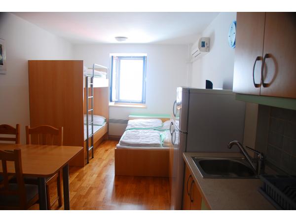 Apartma 1, 4 ležišča